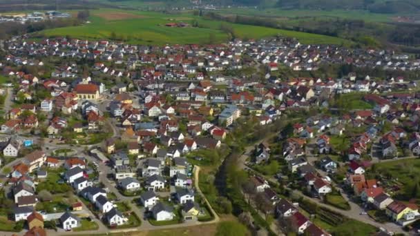 Vista Aérea Cidade Huettlingen Alemanha Dia Ensolarado Primavera Durante Bloqueio — Vídeo de Stock