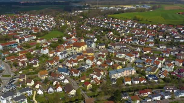 Vista Aérea Cidade Huettlingen Alemanha Dia Ensolarado Primavera Durante Bloqueio — Vídeo de Stock