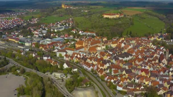 Coronavirus Kilitlemesi Sırasında Güneşli Bir Bahar Gününde Almanya Daki Ellwangen — Stok video