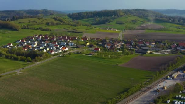Flygfoto Över Staden Michelbach Der Bilz Tyskland Solig Vårdag Coronavirus — Stockvideo