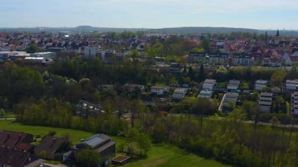 Luchtfoto Van Stad Sachsenheim Duitsland Een Zonnige Dag Het Vroege — Stockvideo