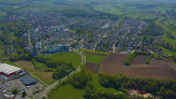 Letecký Pohled Město Moessingen Jaře Slunečného Dne Během Uzamčení Koronaviru — Stock video