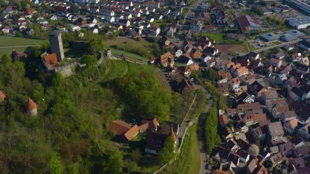 Widok Powietrza Wieś Zamek Beilstein Niemczech Słoneczny Dzień Wczesną Wiosną — Wideo stockowe