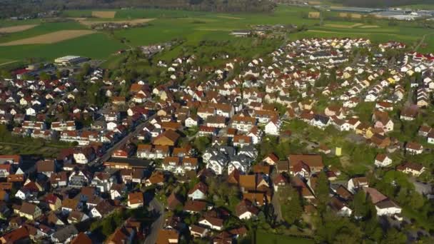 มมองทางอากาศของหม Aspach ในเยอรมน ในว แดดร อนในต นฤด ใบไม — วีดีโอสต็อก