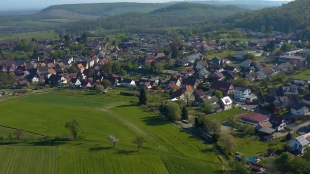 Légi Felvétel Village Oelbronn Németországban Egy Napos Tavaszi Napon Során — Stock videók