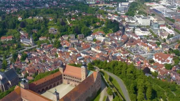 Flygfoto Över Staden Kulmbach Tyskland Solig Dag Våren Coronavirusets Avstängning — Stockvideo