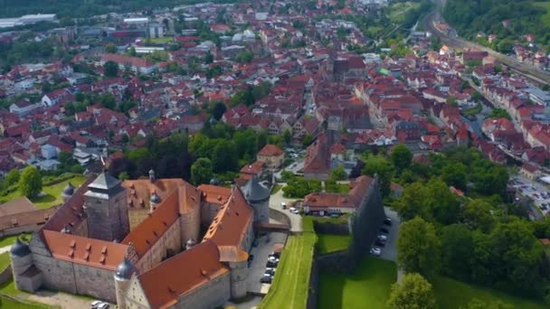 Vista Aérea Cidade Kronach Alemanha Dia Ensolarado Primavera Durante Bloqueio — Vídeo de Stock