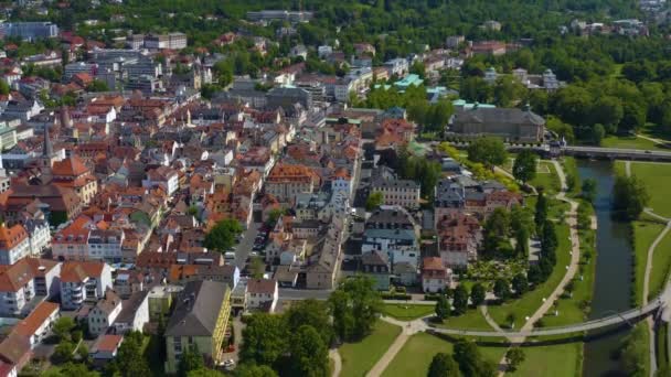 Luchtfoto Van Stad Bad Kissingen Duitsland Een Zonnige Voorjaarsdag Tijdens — Stockvideo