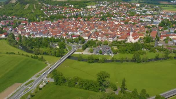 Luchtfoto Van Stad Hammelburg Duitsland Een Zonnige Dag Het Voorjaar — Stockvideo