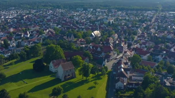 Letecký Pohled Město Lorsch Německu Slunečného Jarního Dne Během Uzamčení — Stock video