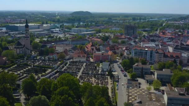 Luftaufnahme Der Stadt Deggendorf Bayern Einem Sonnigen Frühlingstag Während Der — Stockvideo