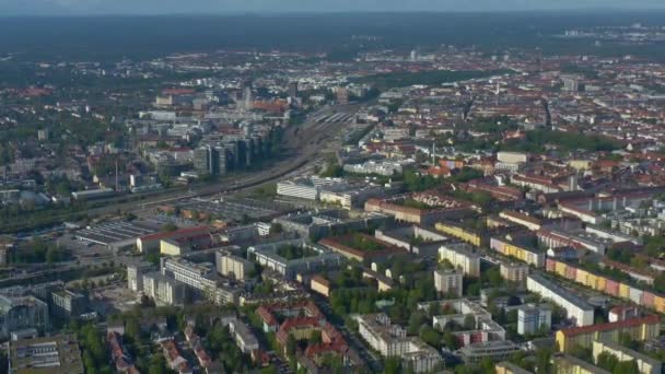Vista Aérea Ciudad Múnich Alemania Baviera Soleado Día Primavera Durante — Vídeo de stock