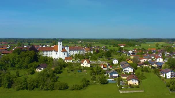 Vista Aérea Del Monasterio Aldea Rott Inn Alemania Baviera Soleado — Vídeos de Stock