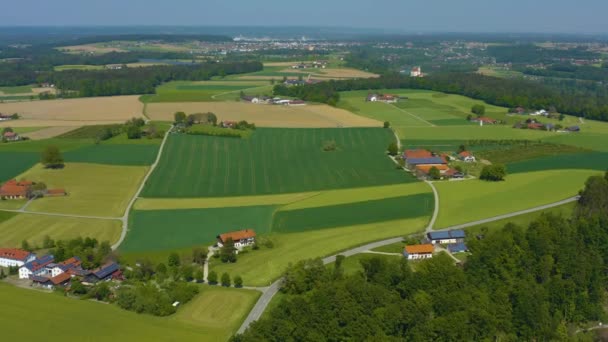 Letecký Pohled Vesnici Unterhadermark Řeky Salzach Německu Bavorsko Slunečného Jarního — Stock video