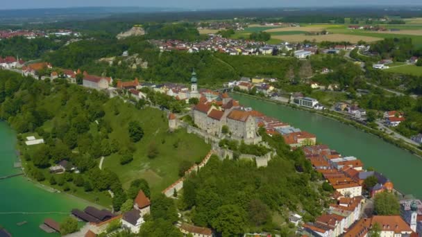 Légi Felvétel Város Burghausen Németországban Bajorország Egy Napos Tavaszi Napon — Stock videók