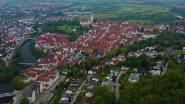 Luftaufnahme Der Stadt Donauworth Bayern Einem Sonnigen Frühlingstag Während Der — Stockvideo