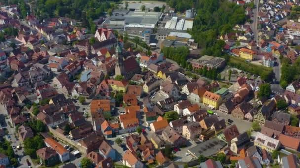 Αεροφωτογραφία Της Πόλης Roth Στη Γερμανία Βαυαρία Μια Ηλιόλουστη Ανοιξιάτικη — Αρχείο Βίντεο