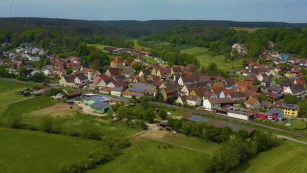 Vista Aérea Ciudad Laubendorf Alemania Baviera Soleado Día Primavera Durante — Vídeos de Stock