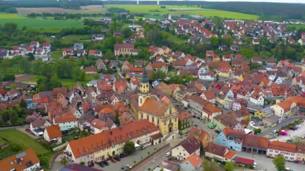 Luchtfoto Van Stad Wilhermsdorf Duitsland Beieren Een Zonnige Lentedag Tijdens — Stockvideo