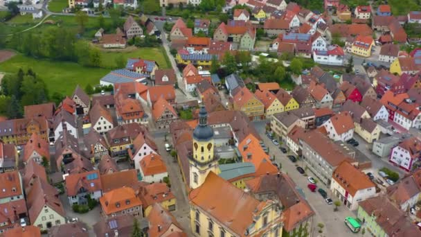 Widok Lotu Ptaka Miasto Wilhermsdorf Niemczech Bawaria Słoneczny Wiosenny Dzień — Wideo stockowe