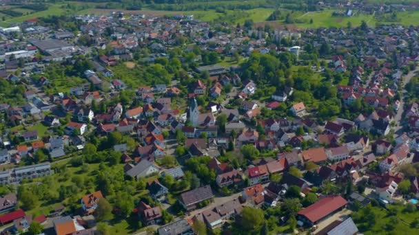 Vista Aérea Ciudad Aichelberg Alemania Soleado Día Primavera Durante Cierre — Vídeos de Stock