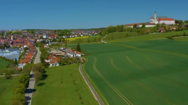 Vista Aérea Del Monasterio Ciudad Neresheim Alemania Baviera Soleado Día — Vídeos de Stock