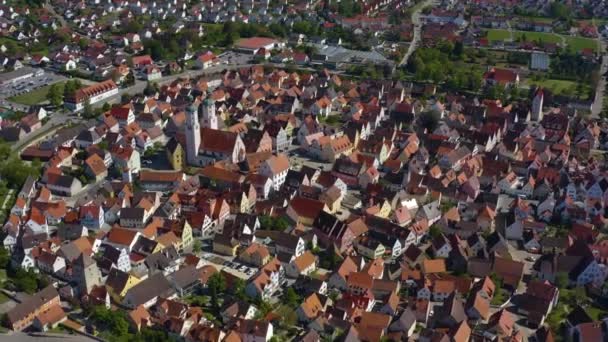 Flygfoto Över Staden Wemding Tyskland Bayern Solig Sen Eftermiddag Vårdag — Stockvideo