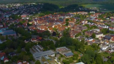 Almanya 'nın Buchen şehrinin Aeriel manzarası baharın güneşli bir gününde