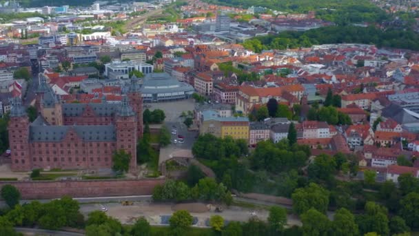 Aeriel Pohled Město Aschaffenburg Německu Oblačného Jarního Dne Během Uzamčení — Stock video