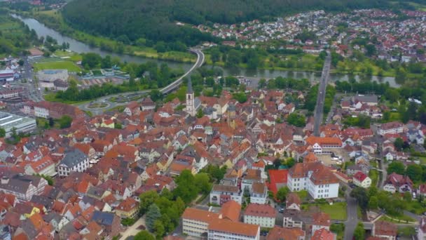 Baharın Güneşli Bir Gününde Almanya Nın Lohr Main Kentinin Aeriel — Stok video