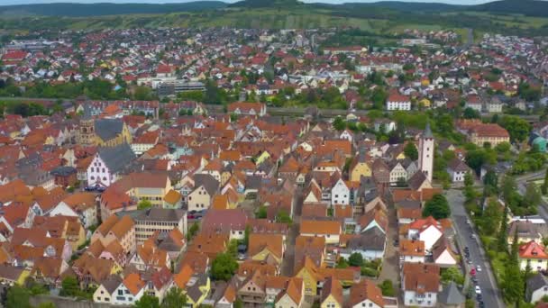 Vista Aérea Ciudad Karlstadt Main Alemania Día Soleado Primavera Durante — Vídeo de stock