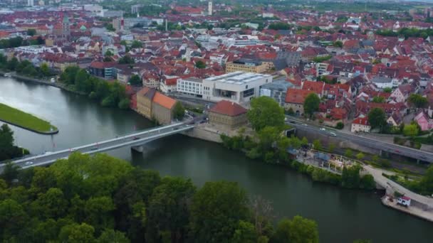 Almanya Nın Schweinfurt Kentinin Güneşli Bir Bahar Gününde Aeriel Manzarası — Stok video