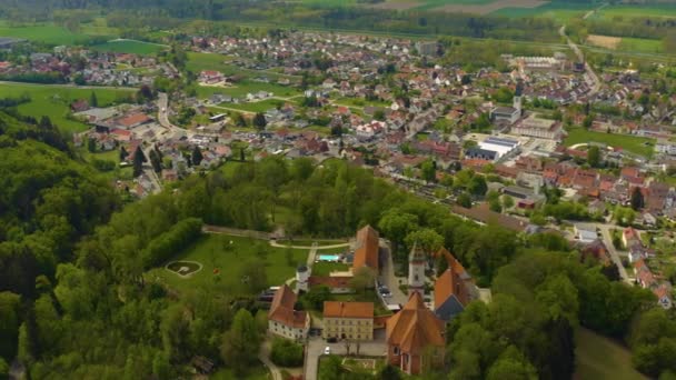 Letecký Pohled Město Altenstadt Iller Zámek Illereichen Německu Slunečného Jarního — Stock video