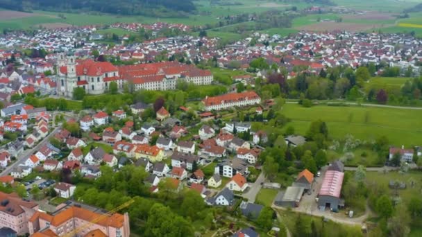 Luchtfoto Van Stad Het Klooster Ottobeuern Duitsland Beieren Een Zonnige — Stockvideo