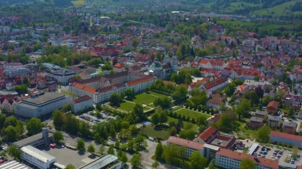 Widok Lotu Ptaka Miasto Kempten Niemczech Bawaria Słoneczny Wiosenny Dzień — Wideo stockowe