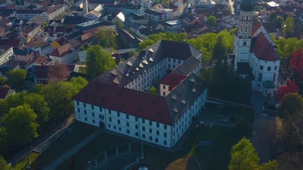 Vista Aérea Ciudad Palacio Marktoberdorf Alemania Baviera Soleado Día Primavera — Vídeos de Stock