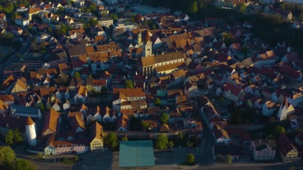 Vista Aérea Cidade Kaufbeuren Alemanha Baviera Uma Tarde Primavera Ensolarada — Vídeo de Stock