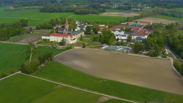 Повітряний Вид Монастиря Святого Отілена Поблизу Ересінга Німеччині Баварія Сонячний — стокове відео