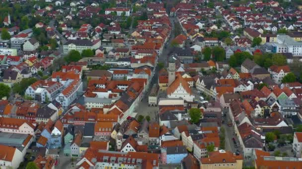 Vista Aérea Ciudad Weilheim Oberbayern Alemania Baviera Día Nublado Primavera — Vídeos de Stock