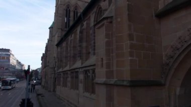 Aralık ayında güneşli bir öğleden sonra, Almanya 'nın Heilbronn şehrinde Noel' den önce. 