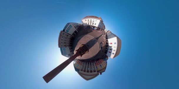 Monumento Centro Karlsruhe Como Pequeño Planeta Día Soleado Otoño — Vídeo de stock