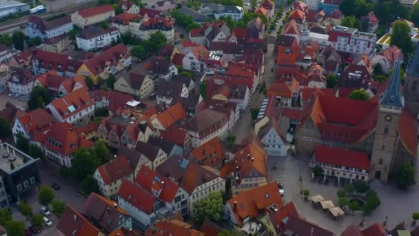 Almanya Daki Oehringen Şehrinin Eski Bölümünden Havadan Görüntüler Bahar Sabahının — Stok video