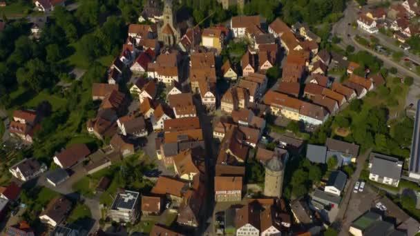 Luftaufnahme Der Altstadt Von Neuenstein Deutschland Einem Sonnigen Morgen Frühling — Stockvideo