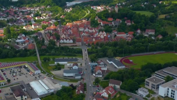 Flygfoto Över Gamla Stan Staden Moeckmuehl Tyskland Molnig Dag Våren — Stockvideo