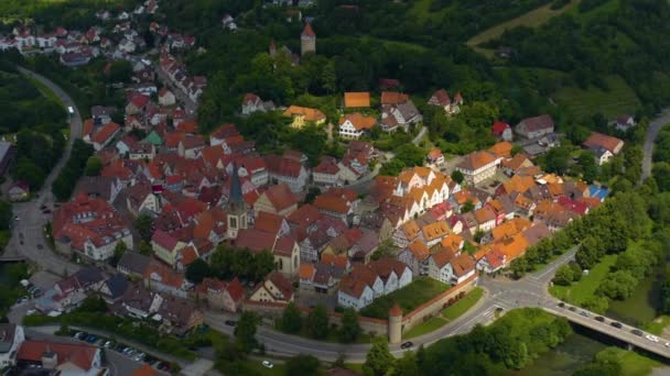 Vista Aérea Del Casco Antiguo Ciudad Moeckmuehl Alemania Día Nublado — Vídeos de Stock