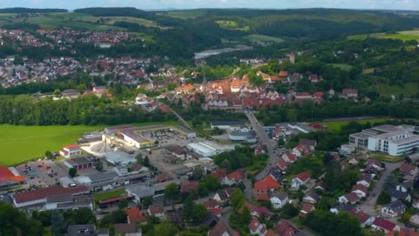 Flygfoto Över Gamla Stan Staden Moeckmuehl Tyskland Molnig Dag Våren — Stockvideo