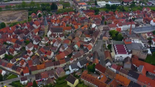 Lkbaharda Güneşli Bir Günde Almanya Küçük Eppingen Kasabasının Havası — Stok video