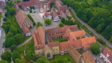 Almanya 'nın küçük Maulbronn kasabasındaki Monestary Havalimanı