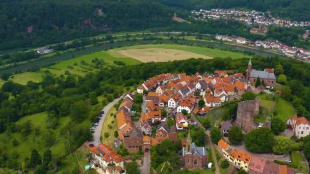 Aerial Castelo Dilsberg Alemanha Lado Rio Neckar Num Dia Ensolarado — Vídeo de Stock