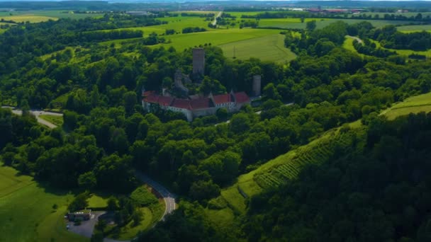 Vista Aérea Del Castillo Ehrenberg Cerca Del Pueblo Heinsheim Alemania — Vídeo de stock